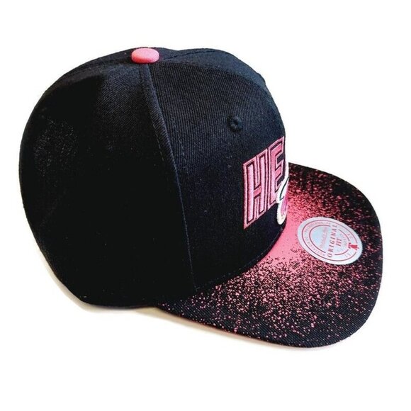 Mitchell & Ness Mens Miami Heat Snapback Hat Cap Adjustable Spray Paint Black - Picture 3 of 7
